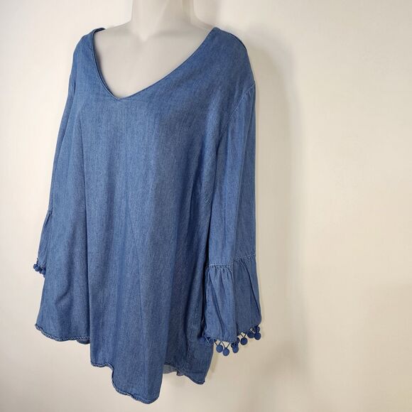 Hester & Orchard Top Womens Size 1X Denim Chambray 3/4 Pom Pom Bell Sleeve Boho - Picture 5 of 11